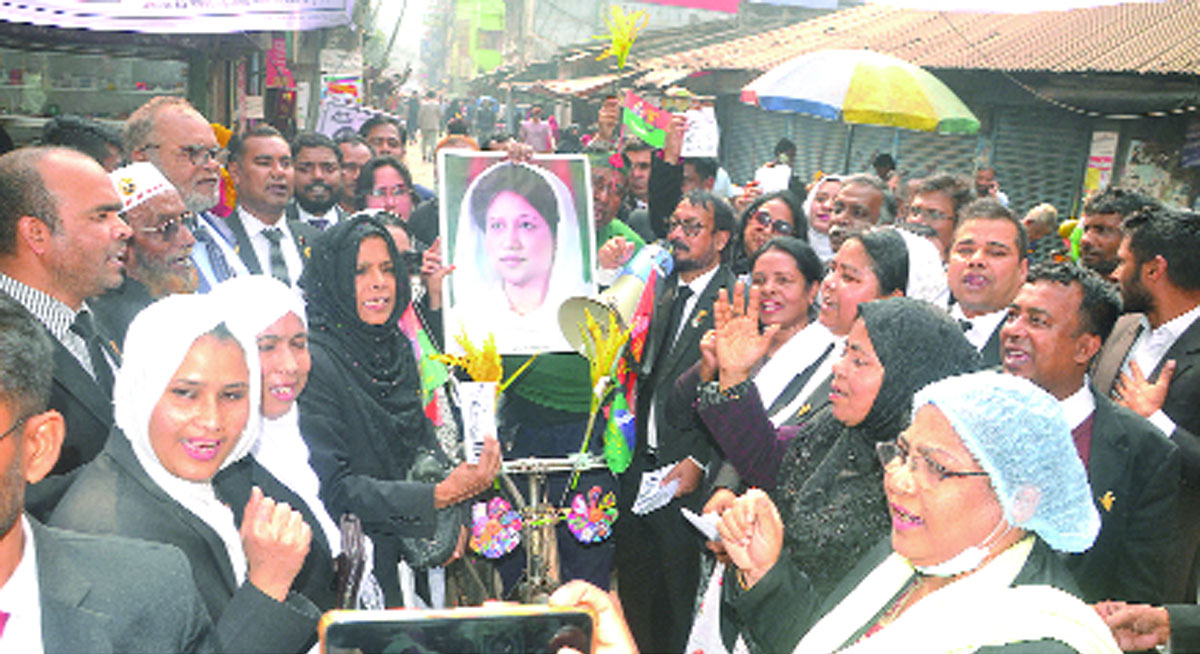 বগুড়া-৬ আসনে তারেক রহমানের পক্ষে আইনজীবীরা